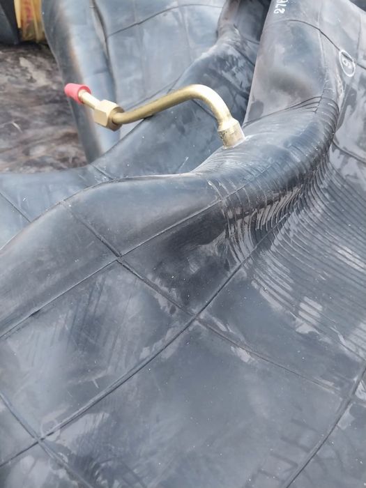 Продам шины на камаз