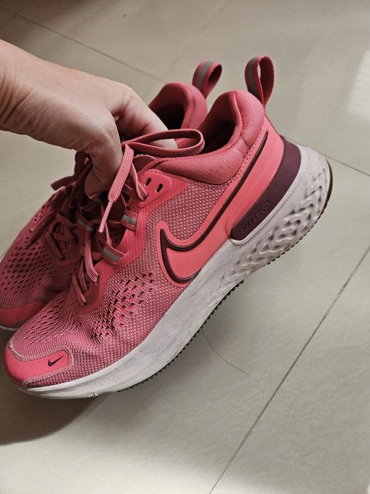Дамски маратонки Найк 38.5 ном