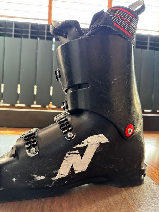 Ски обувки състезателни