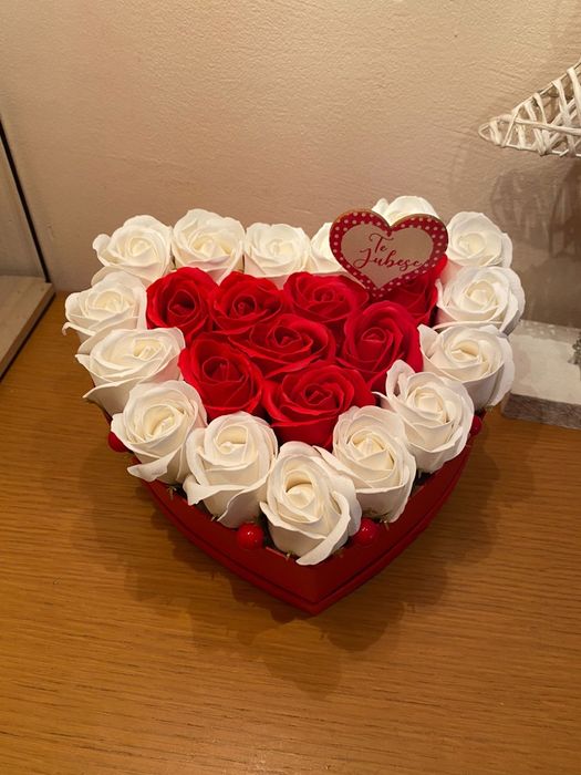 Aranjamente cu trandafiri de sapun