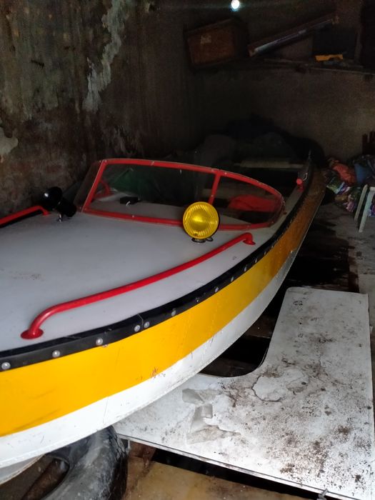 Продам лодку казанка