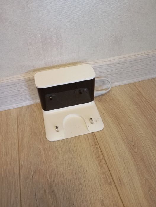 Продаю роботпылесос