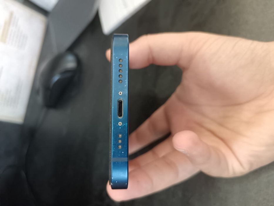 Iphone 12 stocare 64gb