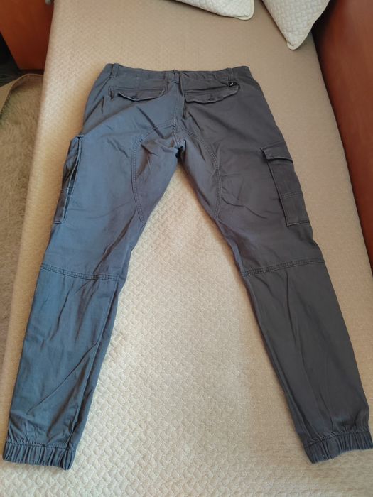 "Jake & Jones" и "Only and Sons", 36/32