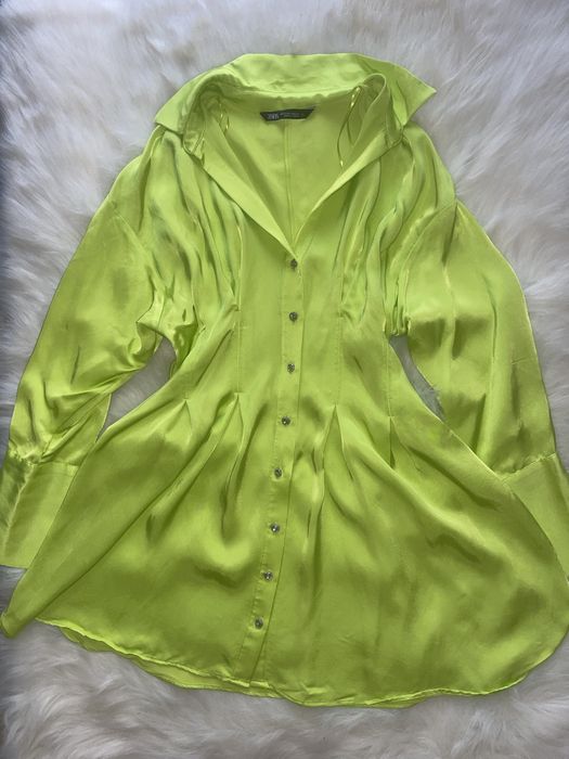 Rochita eveniment din satin Zara