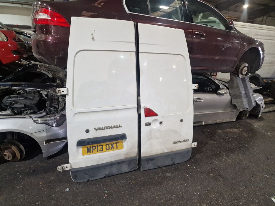 Usi spate Renault Master 2013