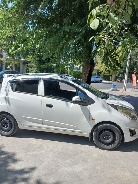 Spark srochna sotiladi
