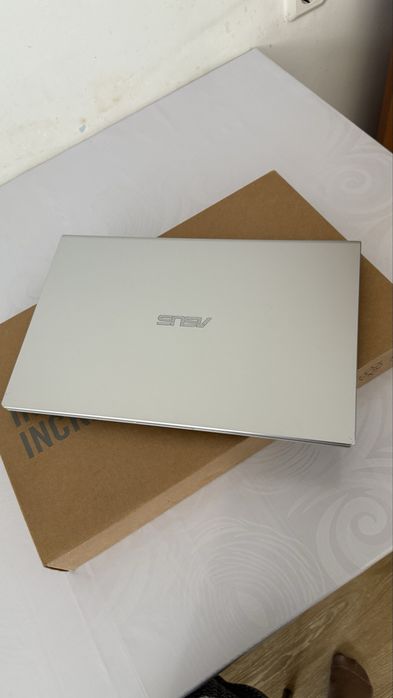 Asus ноутбук продаю