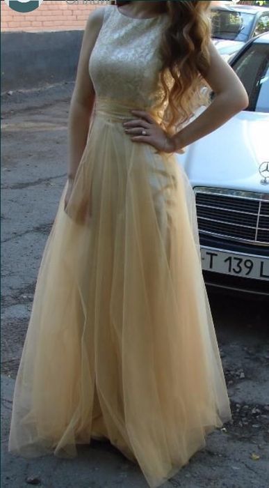 Платье на выпускной вечернее