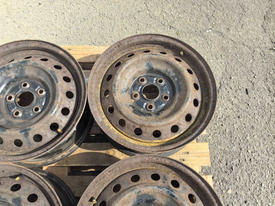 16 цола 5 х 114,3 мм Тойота - 6,5 инча / ЕТ 45 - ИМАТ РЪЖДА !