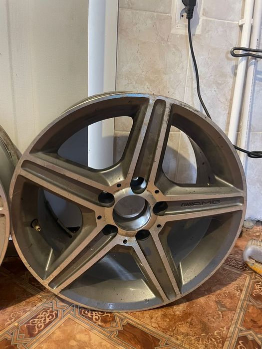 Продам диски на R16