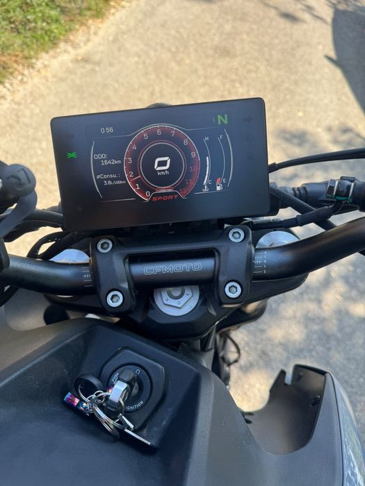 Vând cf moto 300nk