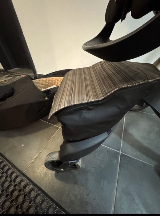 Бебешка количка Stokke