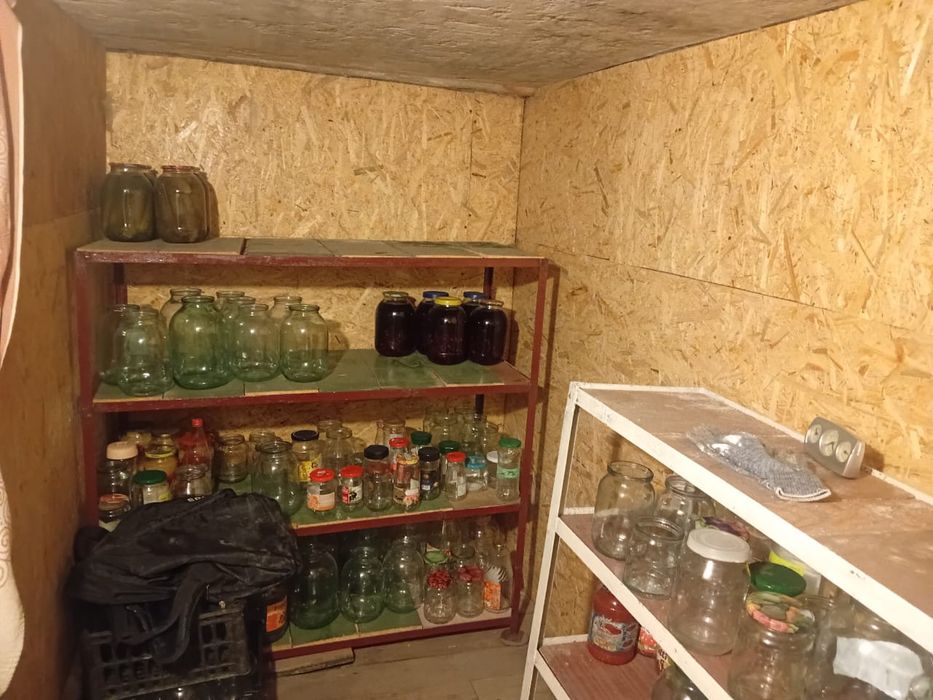 Продам  гараж  Восток- Прибор