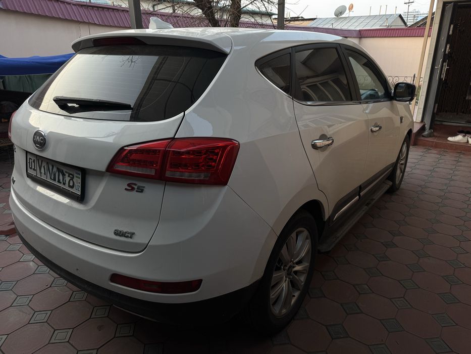 Срочно продаю авто JAC s5 eagle панорама и люк