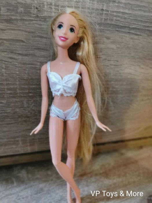 Комплект бельо и нощница за барби