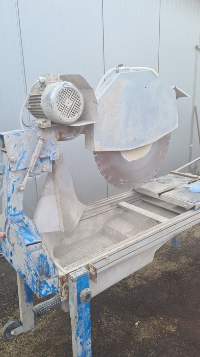 mașina de taiat caramida 220 volti BETA .cliper.noi sau usate