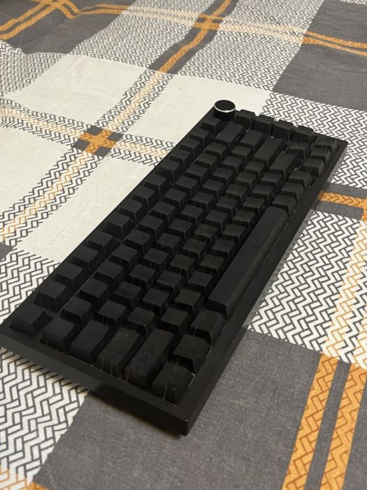 Продам клавиатуру Ajazz ak820 pro с кастомными кейкапами