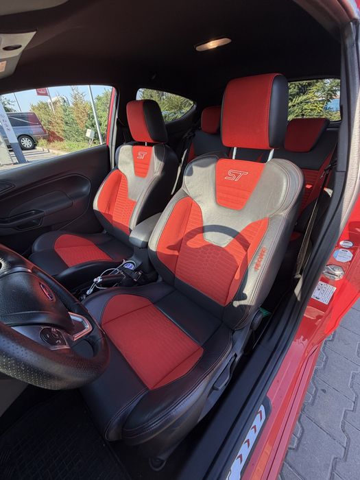 Ford Fiesta ST 182