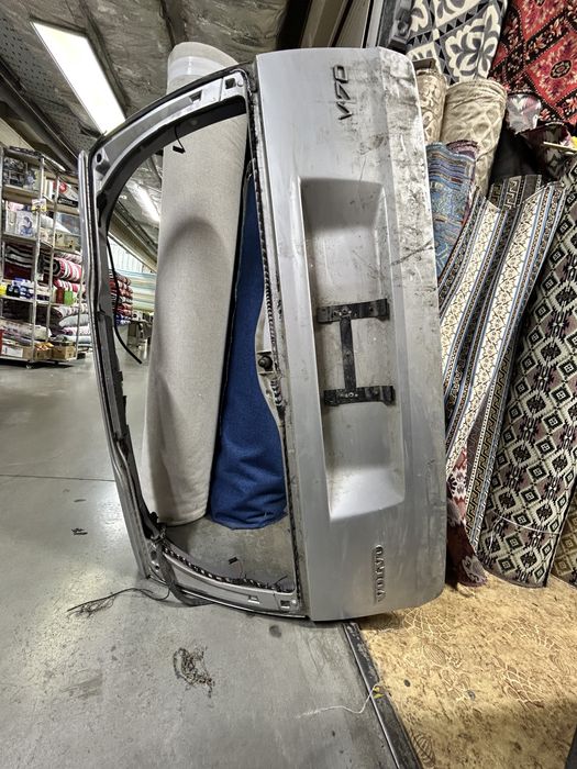 Задняя дверь от volvo v70