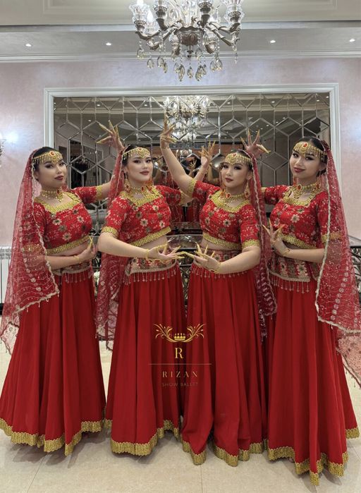 Танцовщицы, узату той, той