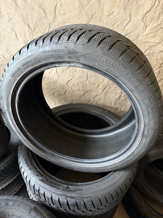 Anvelope iarna Goodyear Ultragrip 275/40/20 si 245/40/20 DOT 1519