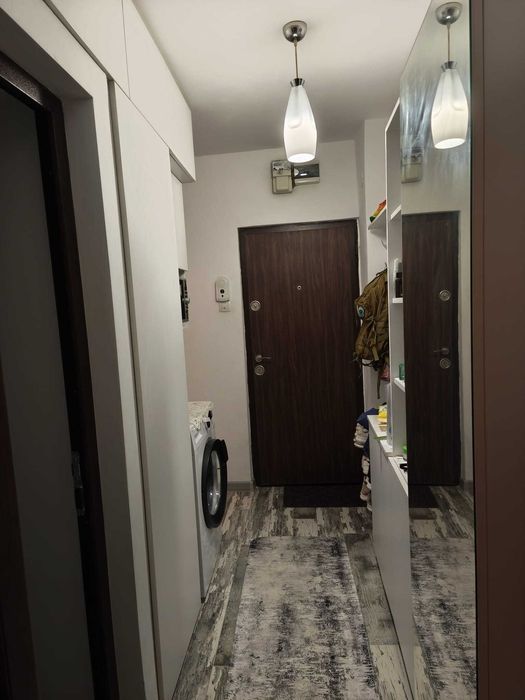 Vând apartament