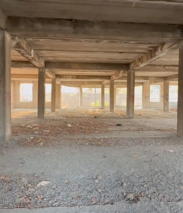 Коробка 2898м2 | 50 соток | вдоль дороги,центр Луначарского