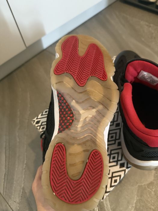 Air Jordan 11 Retro Low IE Bred