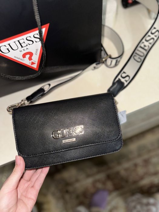 Guess кроссбоди сумка