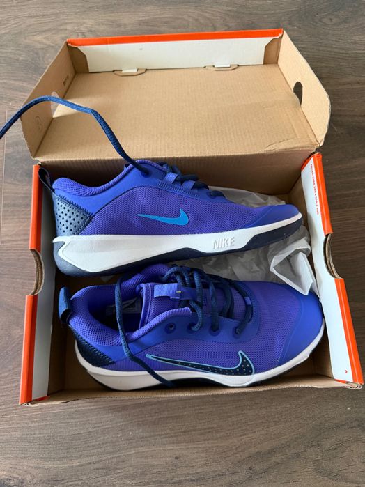Nike Omni Multi-Court 35,5