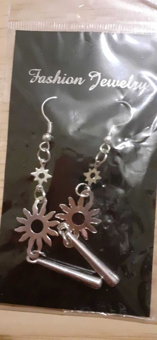 Дамски обеци с висулки