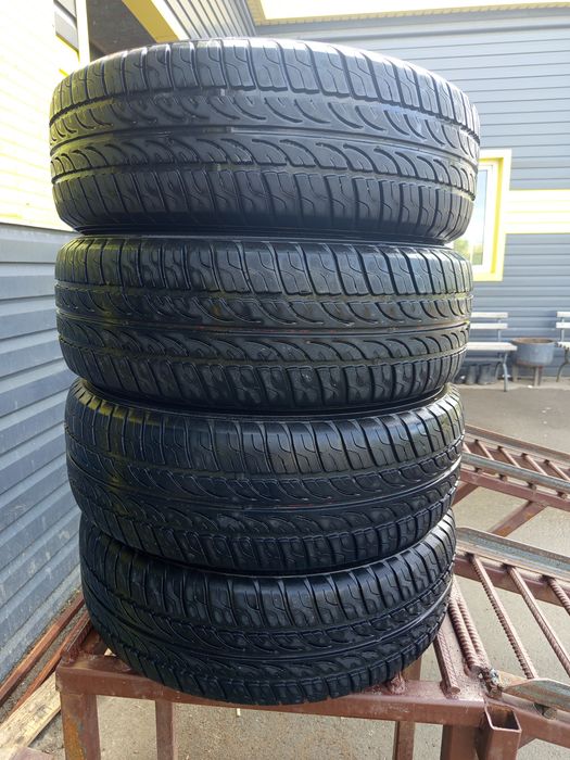 Продам шины комплект