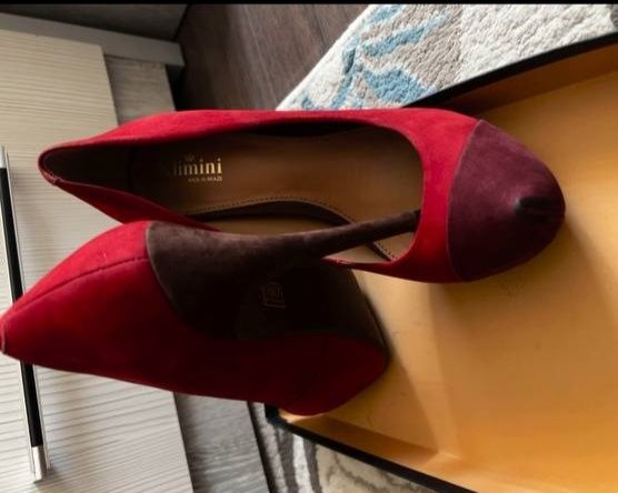 Замонавий аёллар туфлиси