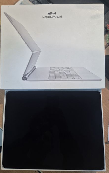 Ipad Pro 12.9 INCH gen.6 + Ipad Magic Keyboard