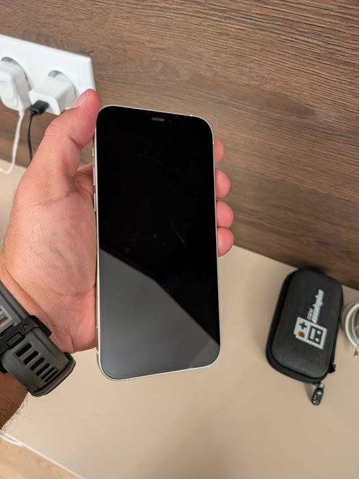 Vand  Iphone 12