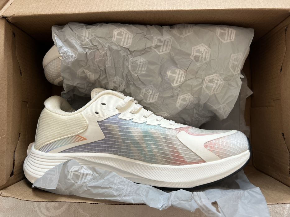 Кроссовки 361 новые