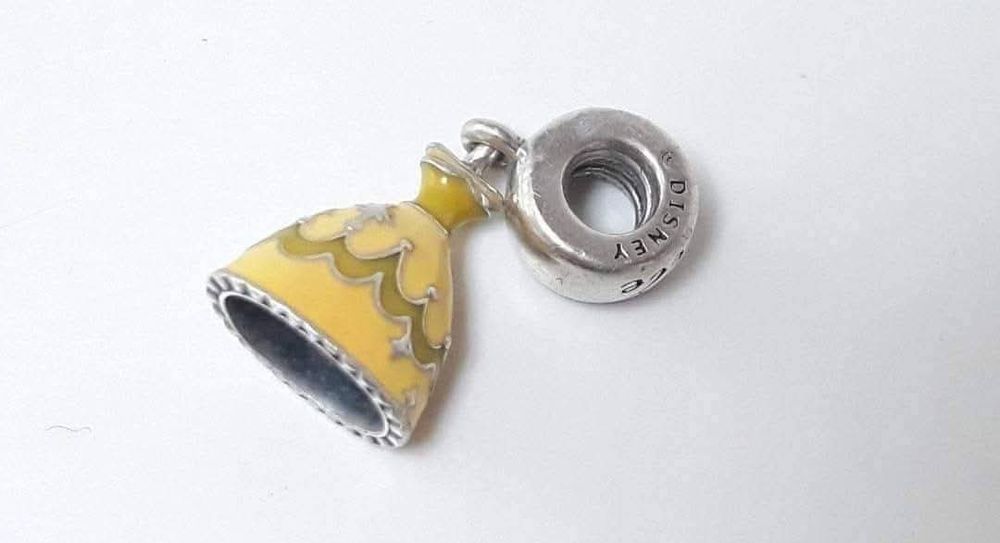 Talisman tip pandantiv, Pandora, Disney, rochia Bellei