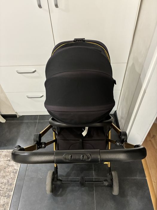 Бебешка количка Twister Chipolino