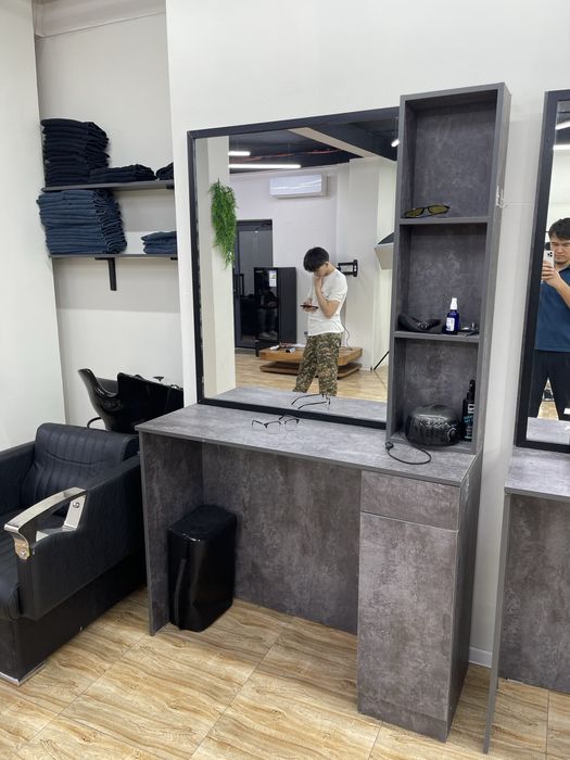 Мебель рабочи стол для барбер или парихмахеру