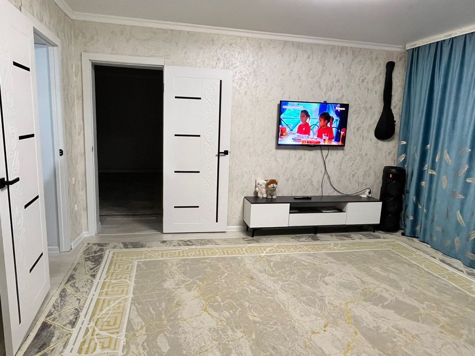 Птицафабрикада сарыарка көшесінде уй сатылады.