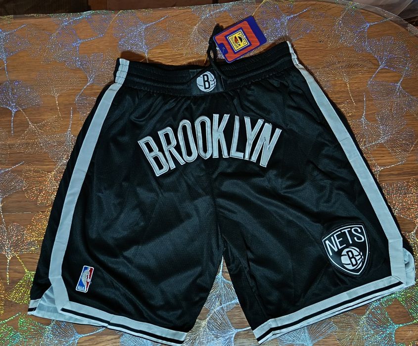 Pantaloni scurți de baschet