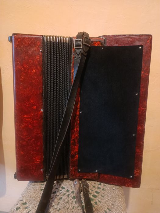 Acordeon Hohner 80 de basi