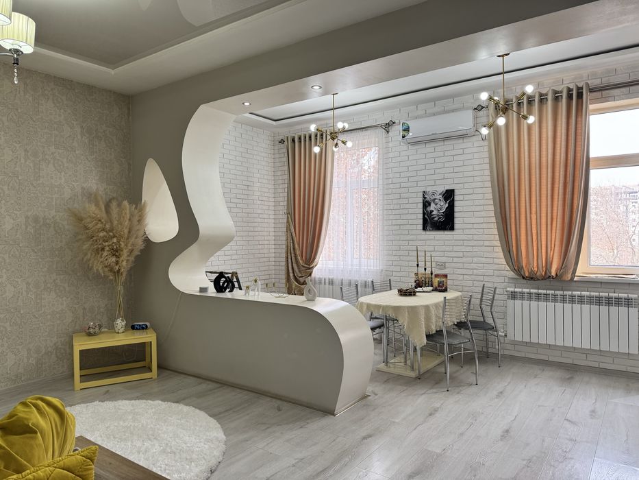 Квартира в аренду 3- комнатная