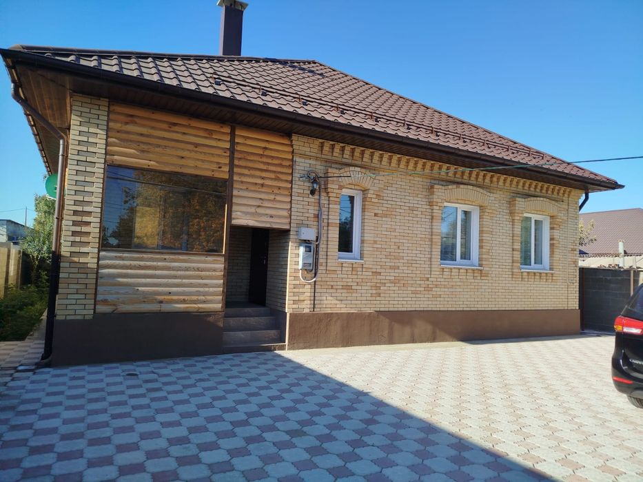 Продаётся дом в районе Парка Победы