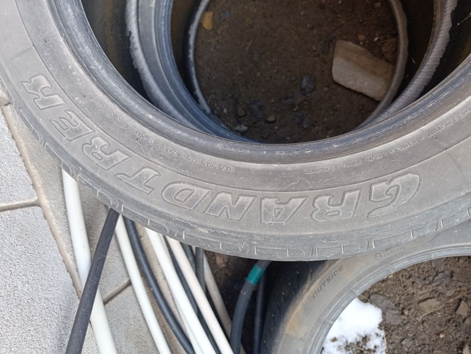 Шины  летние продам