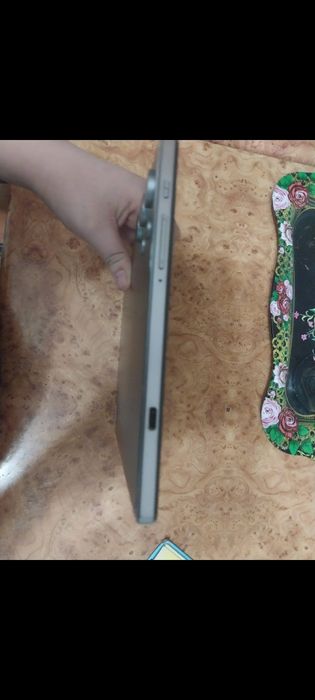 Продам планшет срочно