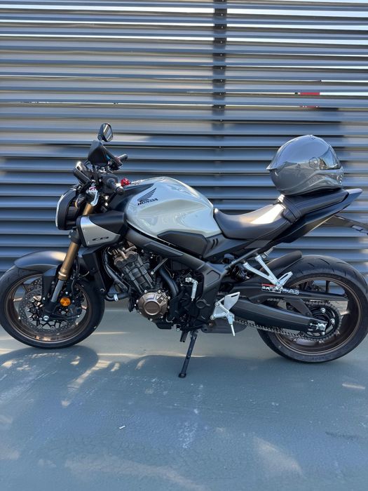 Honda CB 650r E-clutch 2024