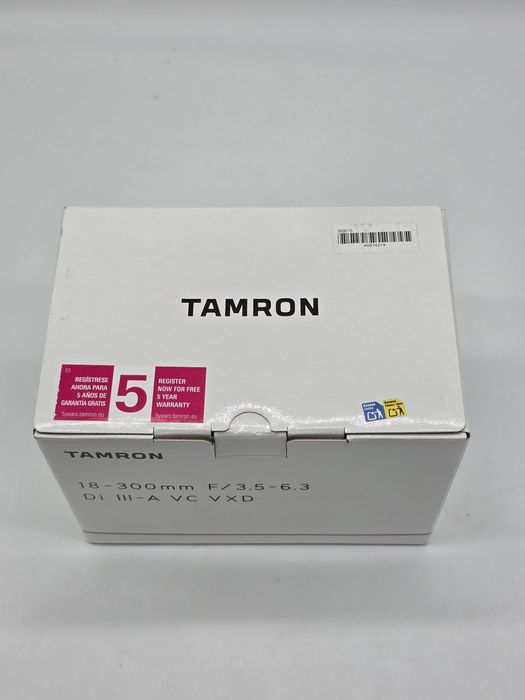 Obiectiv Tamron 18-300mm f/3.5-6.3 Di III-A VC VXD (Sony E), SIGILAT