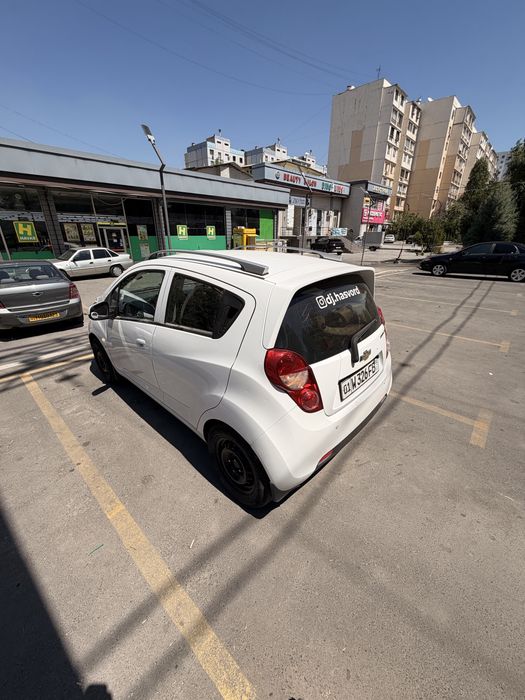 Chevrolet Spark / LT / 2019
